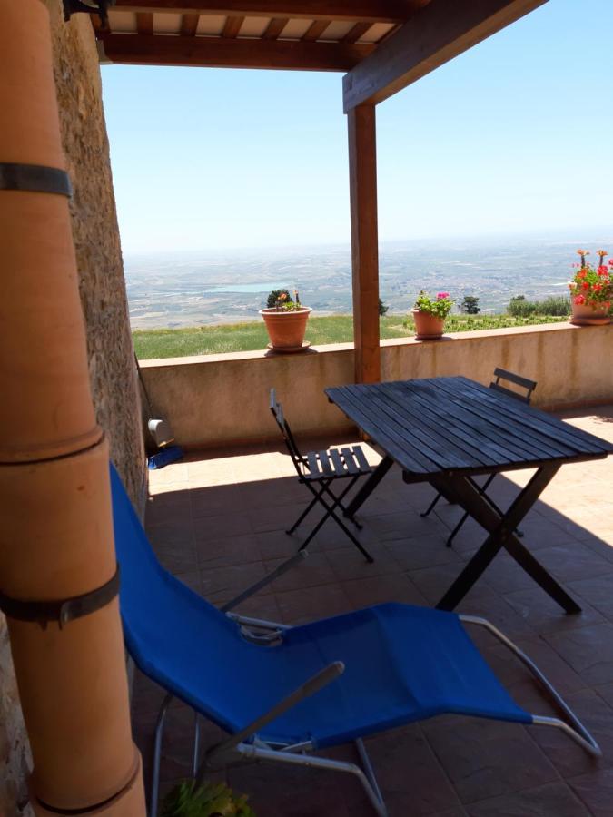 Гостьовий будинок Casa Nel Vigneto Ериче Екстер'єр фото