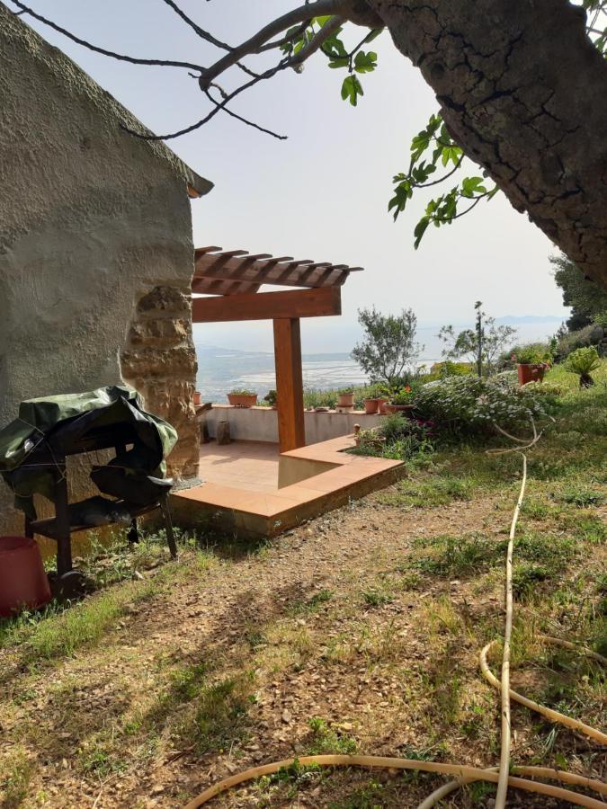 Гостьовий будинок Casa Nel Vigneto Ериче Екстер'єр фото