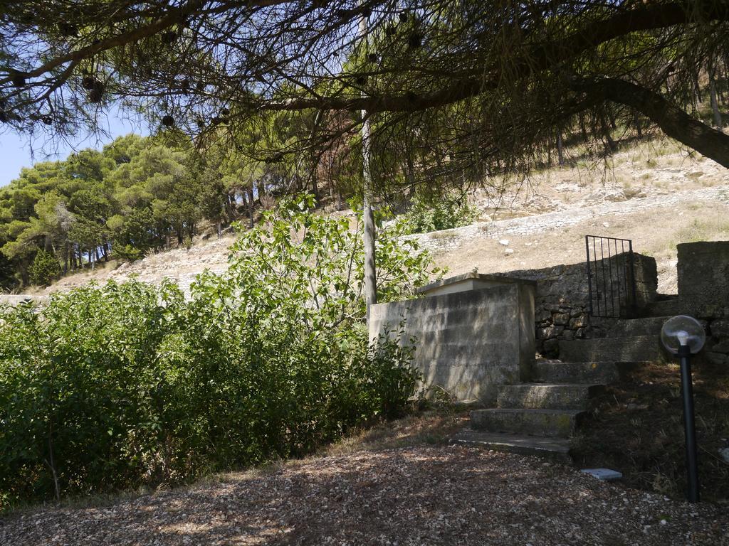 Гостьовий будинок Casa Nel Vigneto Ериче Екстер'єр фото